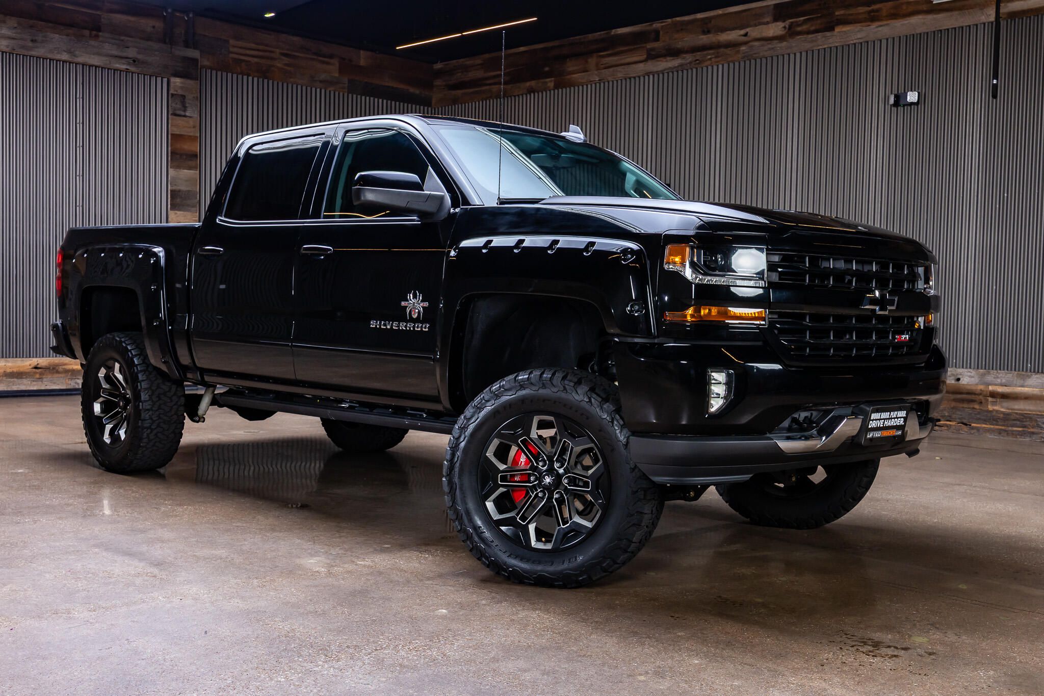 chevrolet silverado 1500 2018 3GCUKREC3JG304701 image chevrolet silverado 1500 2018 3GCUKREC3JG304701 image